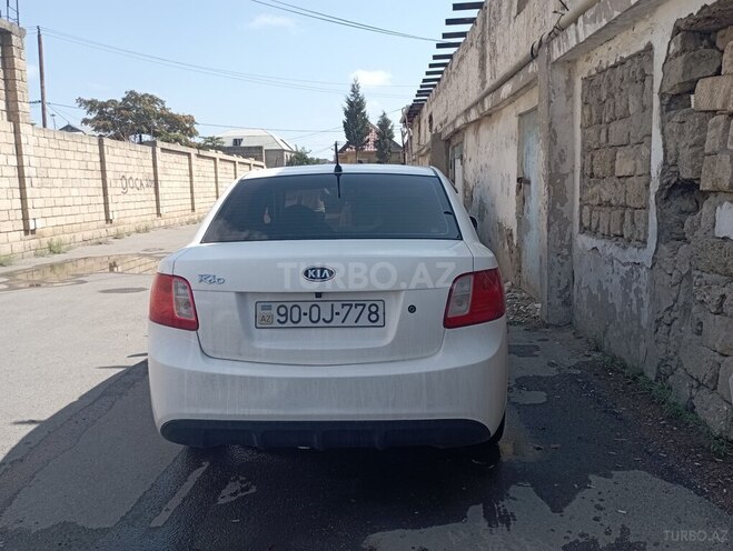 Kia Rio 2011, 202,000 km - 1.4 л - Bakı