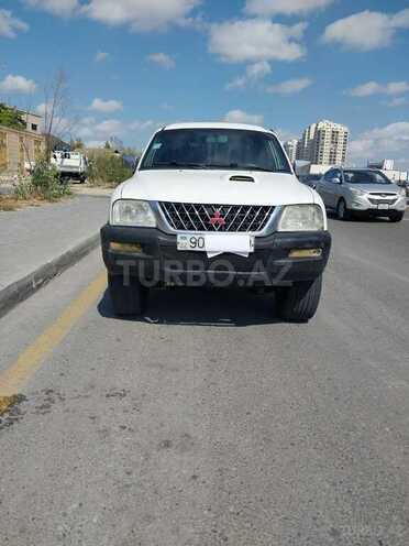 Mitsubishi L200 2005, 285,000 km - 2.5 l - Bakı