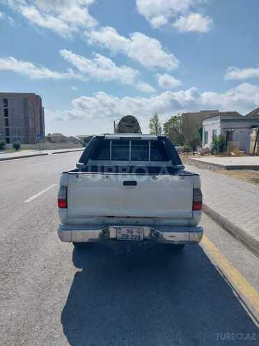 Mitsubishi L200 2005, 285,000 km - 2.5 l - Bakı