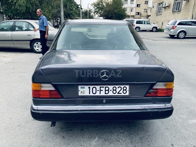 Mercedes E 200 1992, 241,041 km - 2.0 l - Sumqayıt
