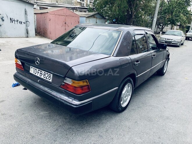Mercedes E 200 1992, 241,041 km - 2.0 l - Sumqayıt