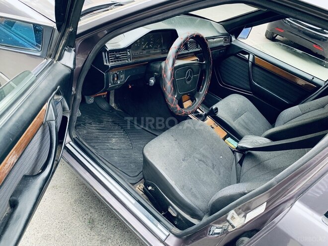 Mercedes E 200 1992, 241,041 km - 2.0 l - Sumqayıt