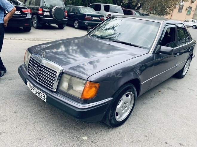 Mercedes E 200 1992, 241,041 km - 2.0 l - Sumqayıt
