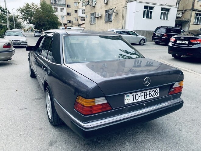 Mercedes E 200 1992, 241,041 km - 2.0 l - Sumqayıt