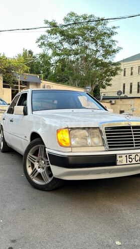 Mercedes E 230 1991, 325,000 km - 2.3 l - Bakı