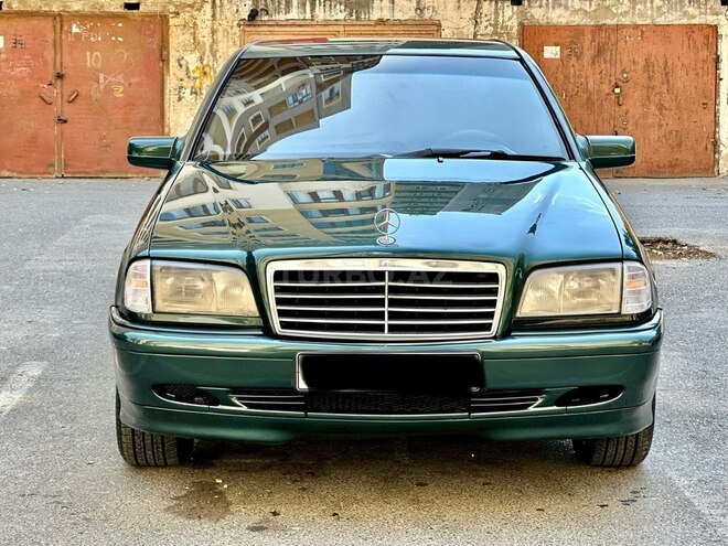 Mercedes C 220 1999, 370,000 km - 2.2 l - Bakı