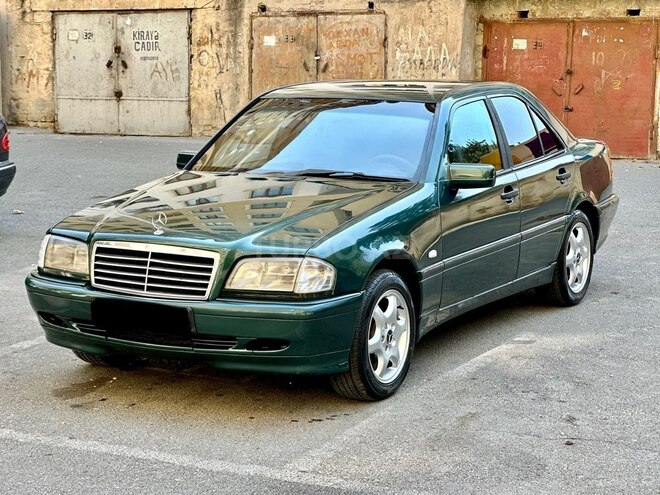 Mercedes C 220 1999, 370,000 km - 2.2 l - Bakı