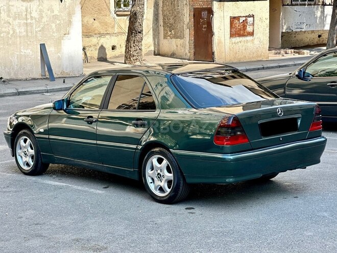 Mercedes C 220 1999, 370,000 km - 2.2 l - Bakı