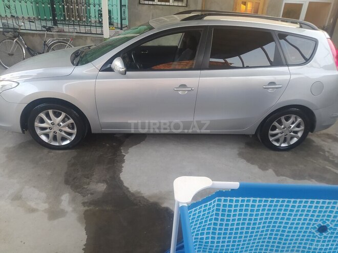 Hyundai i30 2008, 220,000 km - 1.6 л - Mingəçevir