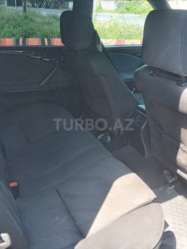 Mercedes E 220 2000, 424,059 km - 2.2 l - Zaqatala