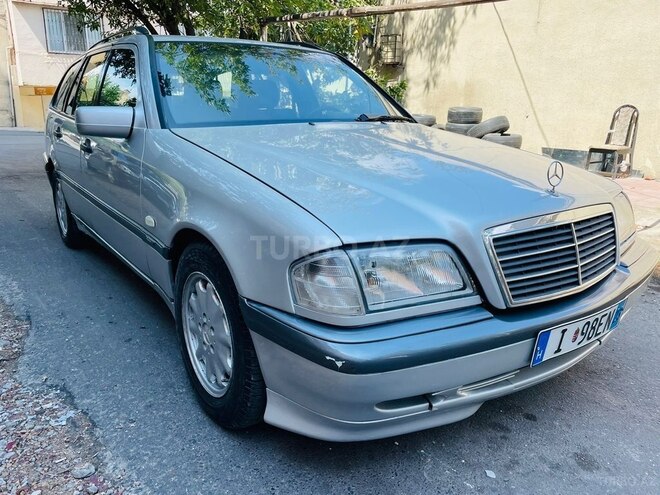 Mercedes C 220 2000, 220,000 km - 2.2 l - Bakı