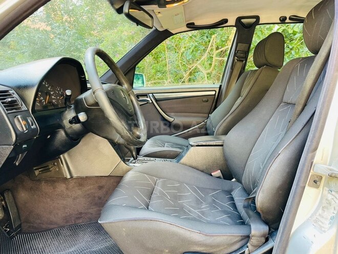 Mercedes C 220 2000, 220,000 km - 2.2 l - Bakı