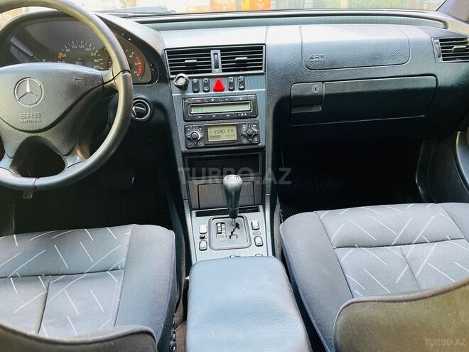 Mercedes C 220 2000, 220,000 km - 2.2 l - Bakı