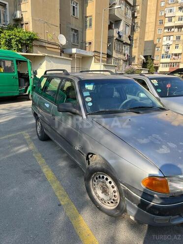 Opel Astra 1995, 377,000 km - 1.6 l - Bakı