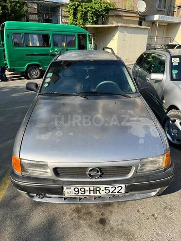 Opel Astra 1995, 377,000 km - 1.6 l - Bakı