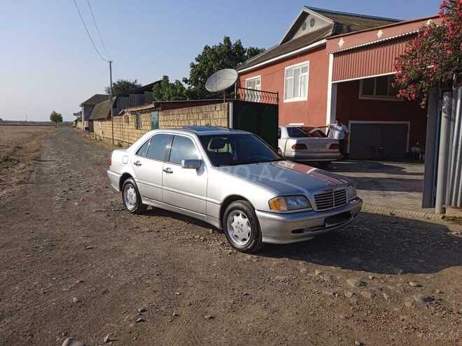 Mercedes C 230 1998, 299,690 km - 2.3 l - Masallı