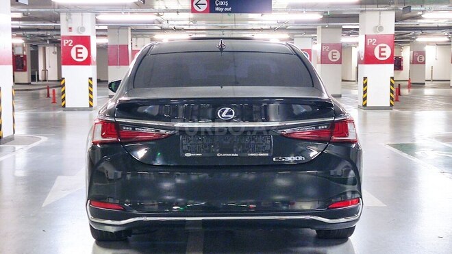 Lexus ES 300h 2021, 39,000 km - 2.5 л - Bakı