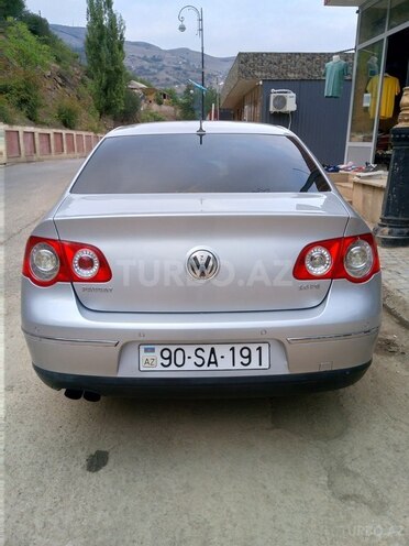 Volkswagen Passat 2005, 246,000 km - 2.0 l - Bakı