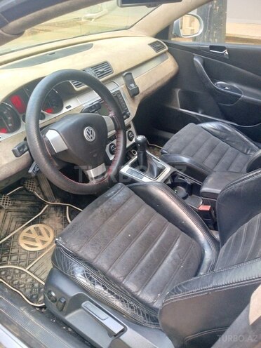 Volkswagen Passat 2005, 246,000 km - 2.0 l - Bakı