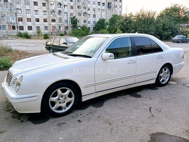 Mercedes E 320 2001, 321,000 km - 3.2 л - Gəncə