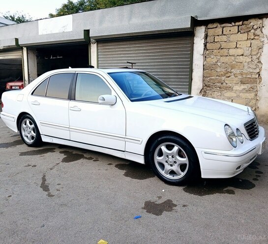 Mercedes E 320 2001, 321,000 km - 3.2 л - Gəncə