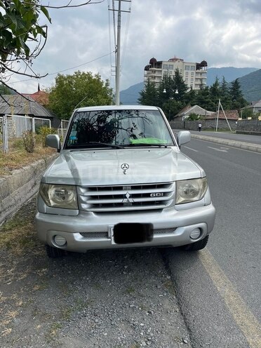Mitsubishi Pajero io 2001, 310,000 km - 2.0 l - Bakı
