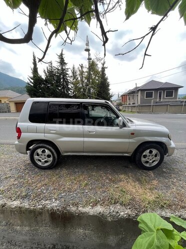 Mitsubishi Pajero io 2001, 310,000 km - 2.0 l - Bakı
