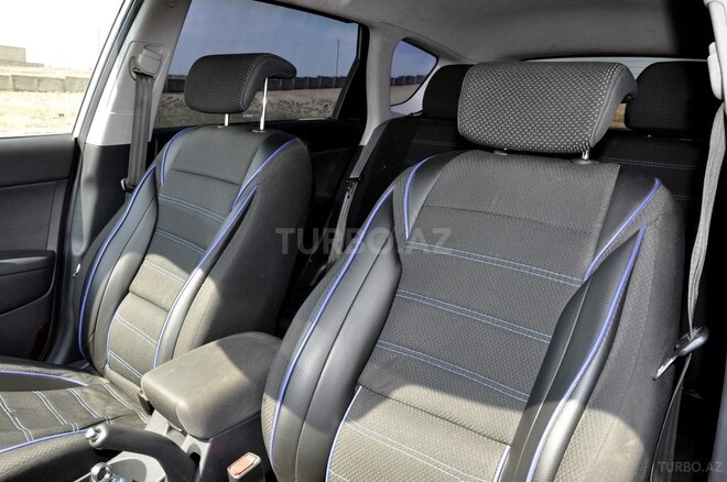Hyundai i30 2012, 218,000 km - 1.6 л - Bakı