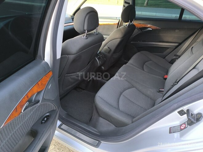 Mercedes E 240 2002, 210,123 km - 2.6 l - Bakı