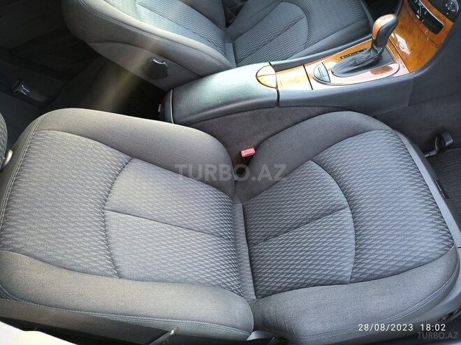 Mercedes E 240 2002, 210,123 km - 2.6 l - Bakı
