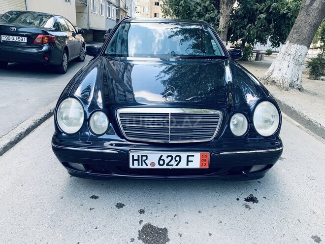 Mercedes E 320 2001, 241,041 km - 3.2 л - Sumqayıt