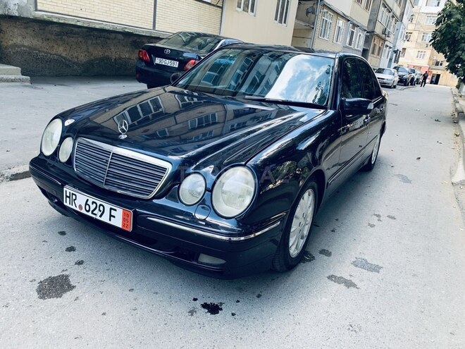 Mercedes E 320 2001, 241,041 km - 3.2 л - Sumqayıt