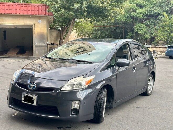 Toyota Prius 2010, 195,000 km - 1.8 l - Saatlı