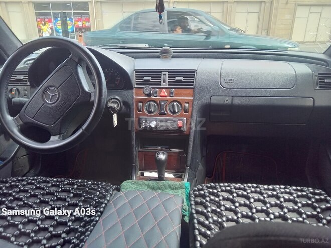 Mercedes C 180 1995, 418,000 km - 1.8 l - Bakı