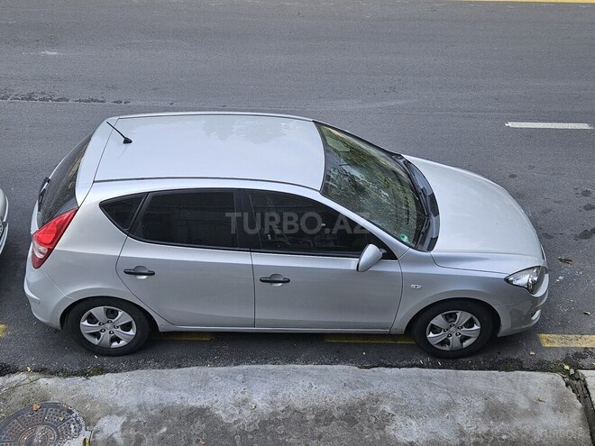 Hyundai i30 2009, 210,000 km - 1.4 л - Şəki