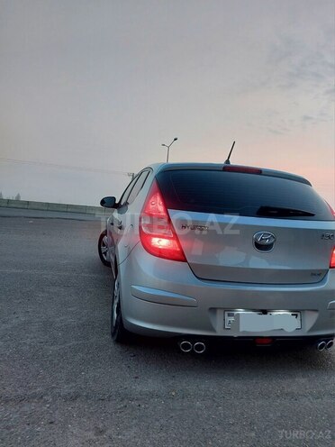 Hyundai i30 2009, 210,000 km - 1.4 л - Şəki