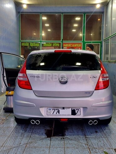 Hyundai i30 2009, 210,000 km - 1.4 л - Şəki