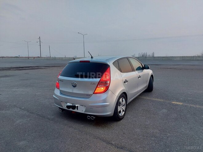 Hyundai i30 2009, 210,000 km - 1.4 л - Şəki