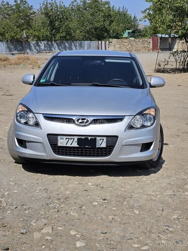 Hyundai i30 2009, 210,000 km - 1.4 л - Şəki