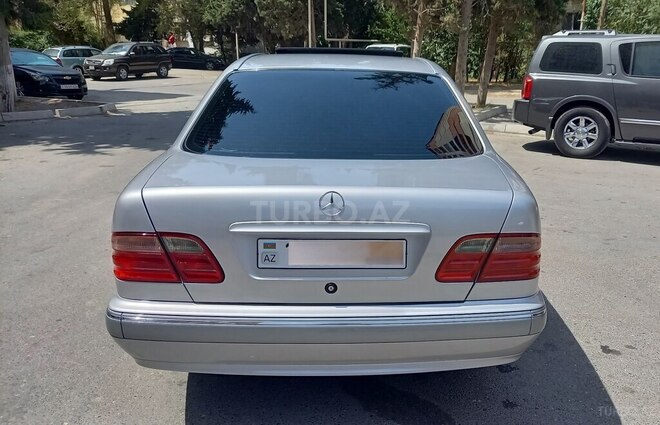 Mercedes E 240 2000, 399,719 km - 2.6 l - Bakı
