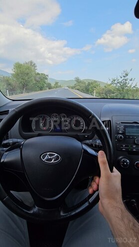 Hyundai i30 2009, 210,000 km - 1.4 л - Şəki