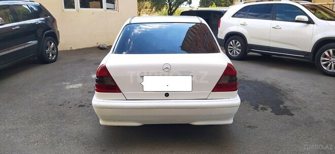 Mercedes C 200 1998, 271,874 km - 2.0 l - Bakı