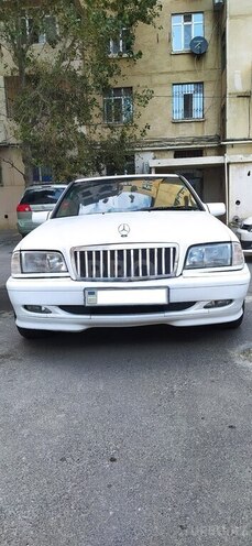 Mercedes C 200 1998, 271,874 km - 2.0 l - Bakı