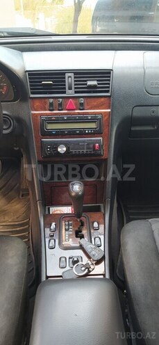 Mercedes C 200 1998, 271,874 km - 2.0 l - Bakı