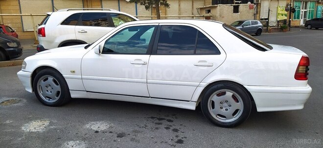 Mercedes C 200 1998, 271,874 km - 2.0 l - Bakı