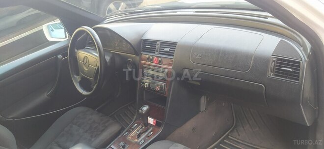 Mercedes C 200 1998, 271,874 km - 2.0 l - Bakı