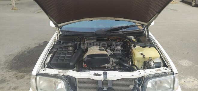 Mercedes C 200 1998, 271,874 km - 2.0 l - Bakı