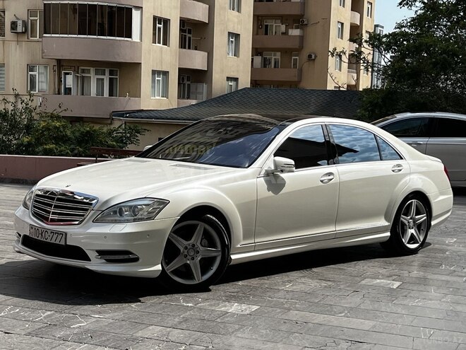 Mercedes S 550 2011, 199,000 km - 5.5 л - Bakı