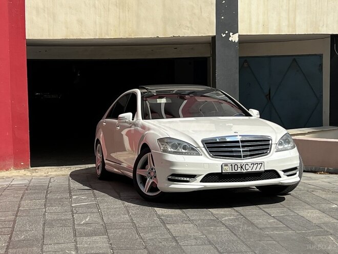 Mercedes S 550 2011, 199,000 km - 5.5 л - Bakı