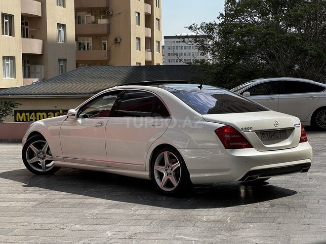 Mercedes S 550 2011, 199,000 km - 5.5 л - Bakı